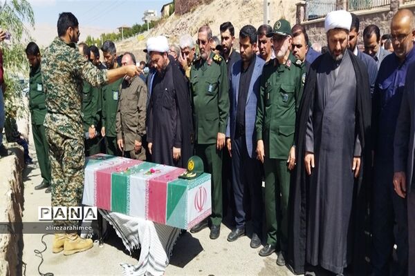 تشیع پیکر مطهر شهید گمنام در شهرستان فیروزکوه