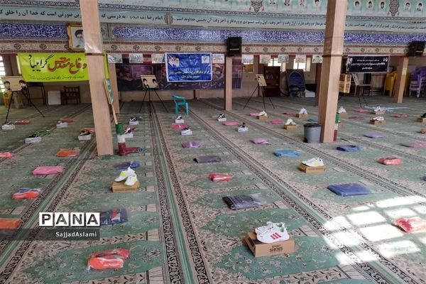 سومین رزمایش همدلی کمک به دانش‌آموزان نیازمند شهرستان اقلید در سال تحصیلی جدید