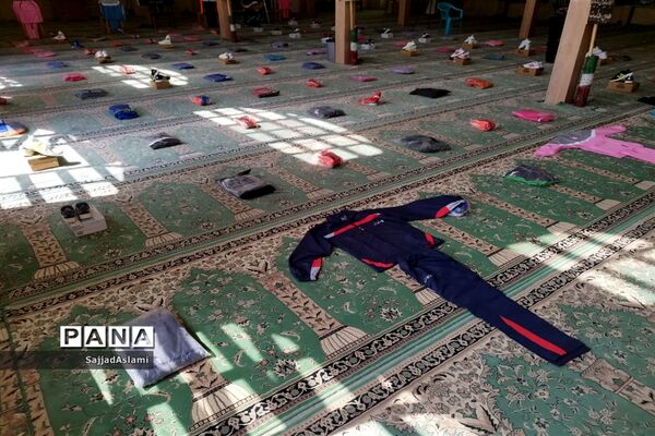 سومین رزمایش همدلی کمک به دانش‌آموزان نیازمند شهرستان اقلید در سال تحصیلی جدید