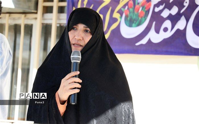 بزرگترین لطف خداوند به فرهنگیان، اعطای معلمی به آنها بوده است