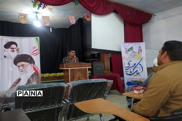 جشن آغاز سال تحصیلی در دبیرستان تازه تاسیس میثاق