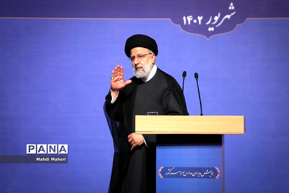 مدیران بانک‌هایی که به وظایف خود عمل نکرده‌اند، مواخذه شوند