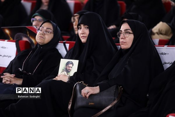 مراسم رونمایی از صدو چهل شهید، صدو چهل روایت