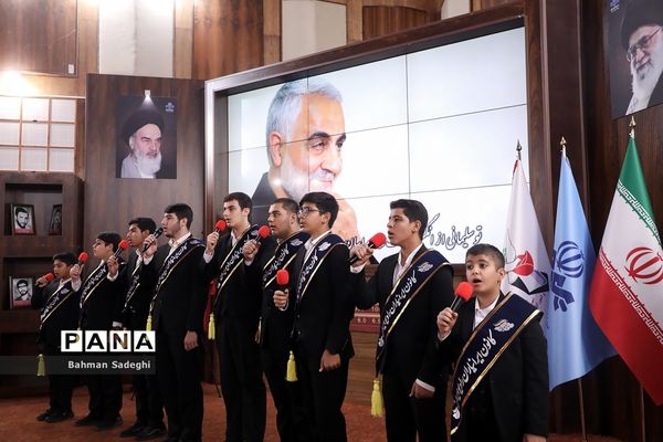 مراسم رونمایی از صدو چهل شهید، صدو چهل روایت