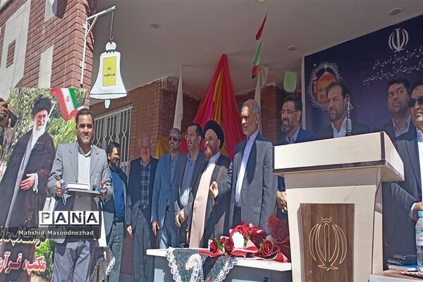 آیین نواختن زنگ مهر و مقاومت وَ مهر مهدوی در هنرستان علامه طباطبایی شهرستان تربت حیدریه