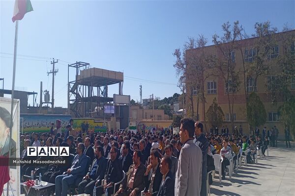 آیین نواختن زنگ مهر و مقاومت وَ مهر مهدوی در هنرستان علامه طباطبایی شهرستان تربت حیدریه