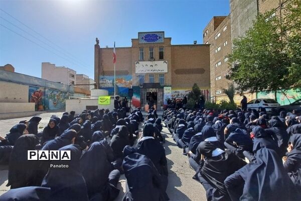 آیین ولایت امام زمان (عج) در مدارس شهرستان‌قرچک