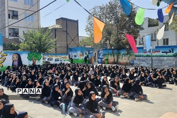 آیین ولایت امام زمان (عج) در مدارس شهرستان‌قرچک