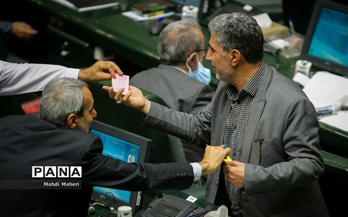 وزارت اقتصاد مکلف به تهیه برنامه تأمین مالی رشد اقتصادی شد