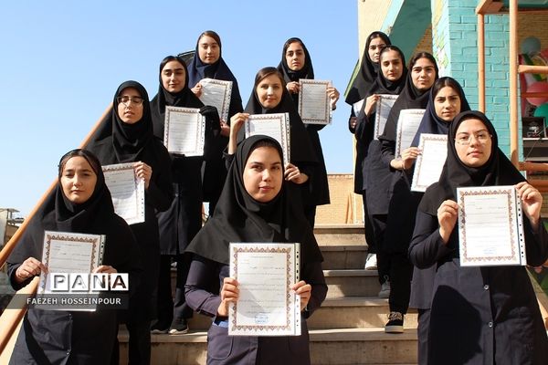 جشن بازگشایی مدارس و آغاز امامت امام دوازدهم در بهارستان‌2