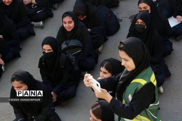 جشن بازگشایی مدارس و آغاز امامت امام دوازدهم در بهارستان‌2