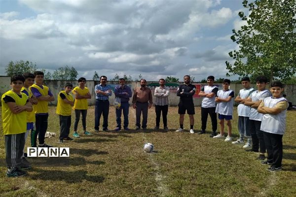 مسابقات مینی فوتبال در محمودآباد