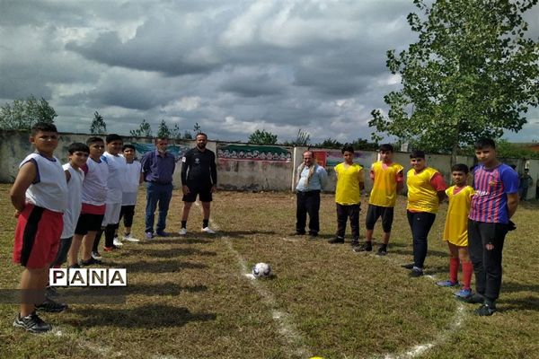 مسابقات مینی فوتبال در محمودآباد