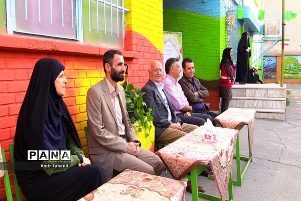 نواخته شدن زنگ مهر در آیین نمادین بازگشایی مدارس به دستان خیر منطقه ۱۸