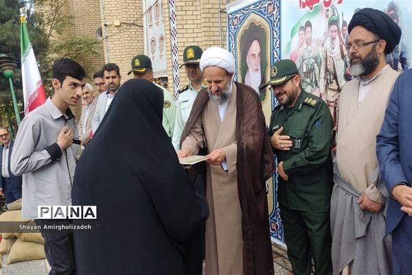 صبحگاه مشترک دانش‌آموزی در مدرسه علی‌بن موسی‌الرضا شهرستان قرچک