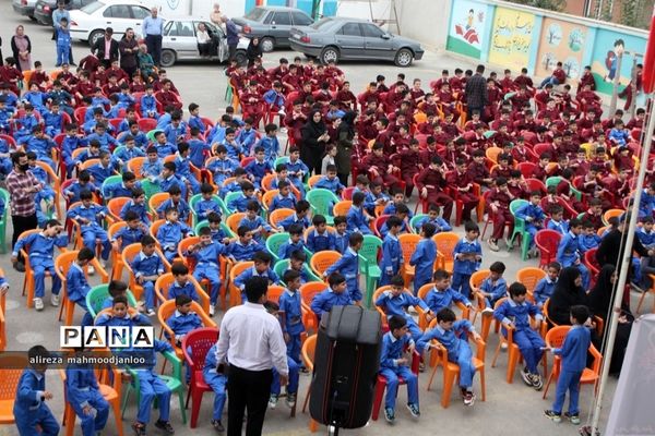 شور عاطفه‌ها در مدارس گلوگاه