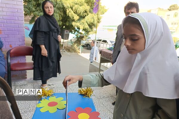 برگزاری جشن عاطفه‌ها با شعار «آینده ساز باشیم» در مدارس شهرستان قدس