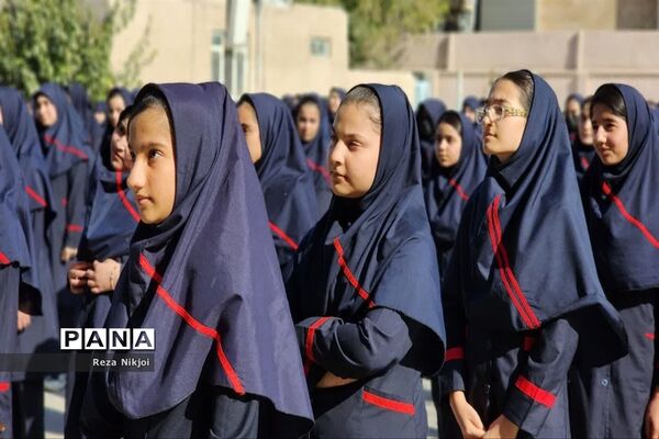 حضور خادمان جمکران در مدارس ناحیه یک بهارستان