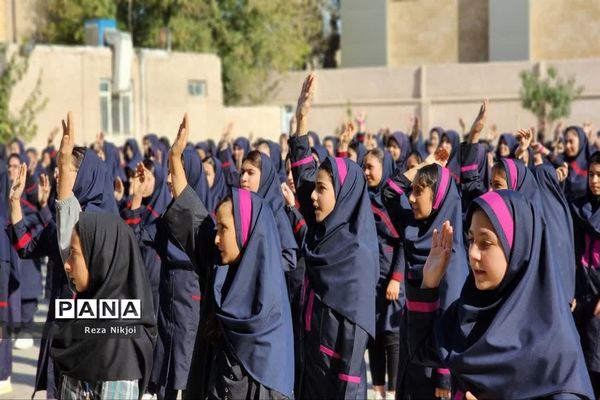 حضور خادمان جمکران در مدارس ناحیه یک بهارستان