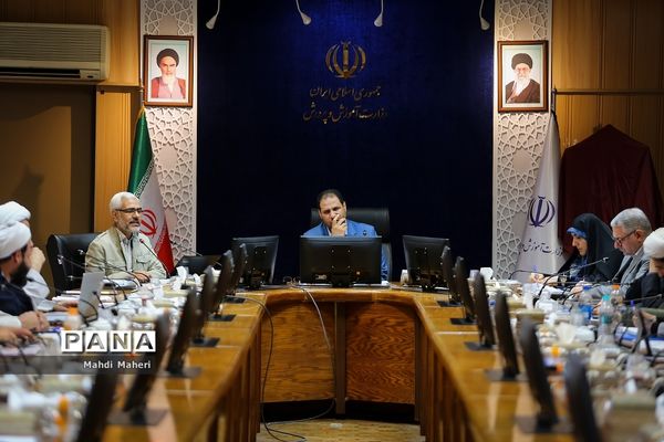 دیدار وزیرآموزش و پرورش با هیات امنای سازمان ملی تعلیم و تربیت کودک