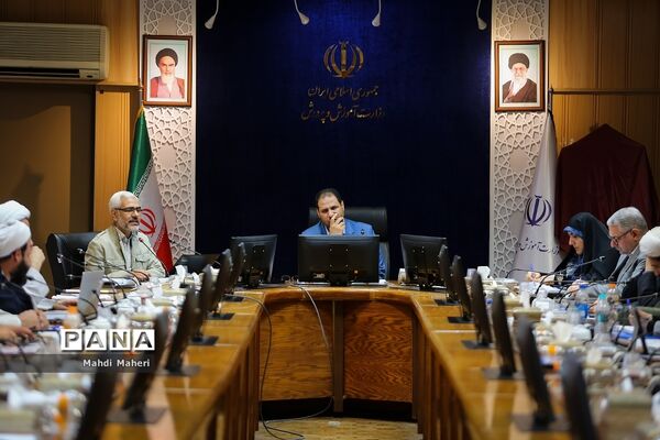 دیدار وزیرآموزش و پرورش با هیات امنای سازمان ملی تعلیم و تربیت کودک