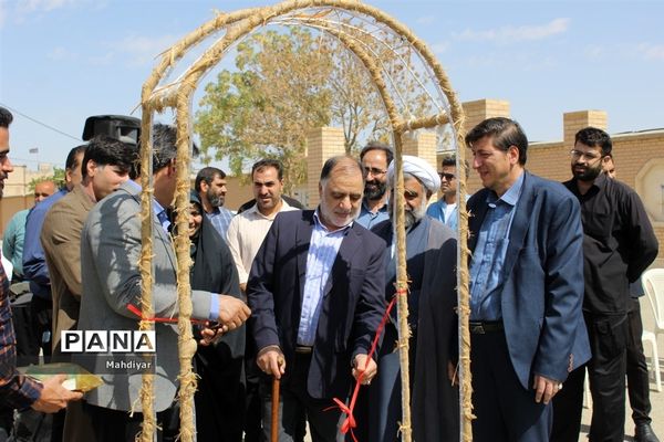 آیین افتتاحیه زمین چمن مصنوعی مدرسه شاه صاحب در شهر جوادآباد
