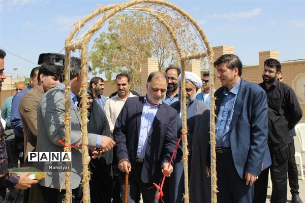 آیین افتتاحیه زمین چمن مصنوعی مدرسه شاه صاحب در شهر جوادآباد
