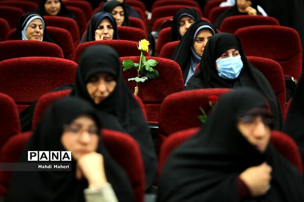 همایش تجلیل از رزمندگان فرهنگی دفاع مقدس