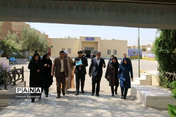آیین آغاز سال تحصیلی مدرسه دخترانه عفت با حضور نماینده مردم یزد در مجلس شورای اسلامی