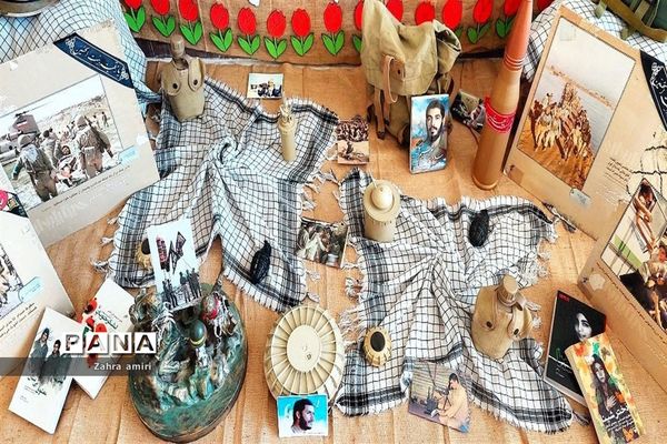 نواختن زنگ ایثار و مقاومت، در دبیرستان توحید شهرستان رباط کریم