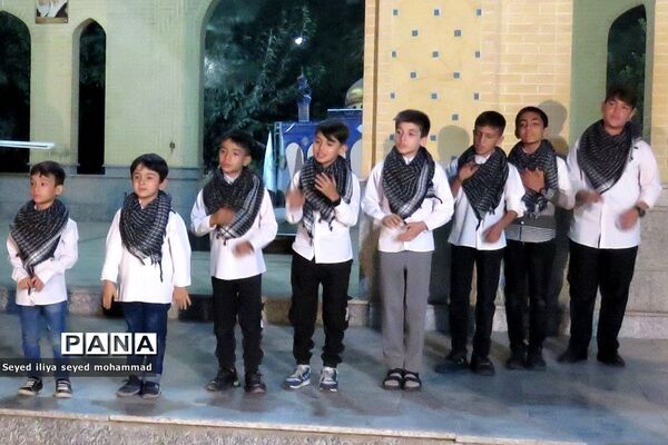برپایی نمایشگاه هفته دفا‌ع‌مقدس در قیامدشت