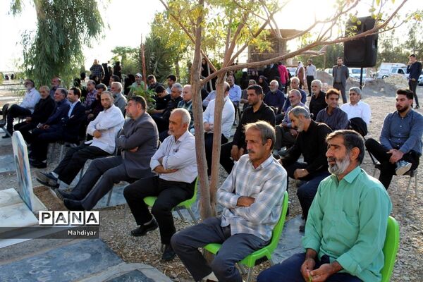 گل باران مزار شهدای شهر جوادآباد
