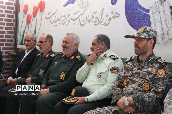 غبارروبی مزار شهدا در تبریز