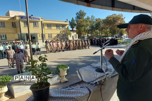 صبحگاه مشترک نیروهای مسلح به‌مناسبت هفته دفاع مقدس شهرستان شیروان
