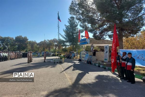 صبحگاه مشترک نیروهای مسلح به‌مناسبت هفته دفاع مقدس شهرستان شیروان