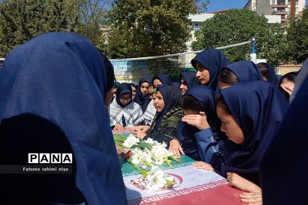 تشییع پیکر مطهر شهید گمنام در دبیرستان تربیت رودهن