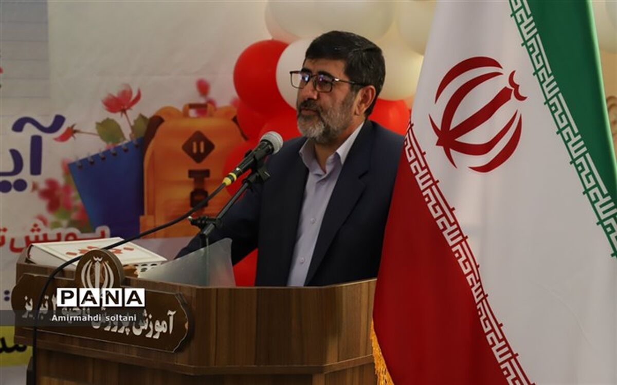 جشن عاطفه‌ها بهترین محل برای گسترش فرهنگ انفاق بین دانش‌آموزان است