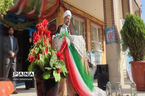 مراسم گرامیداشت هفته دفاع مقدس در مدرسه شاهد کوثر رباط کریم