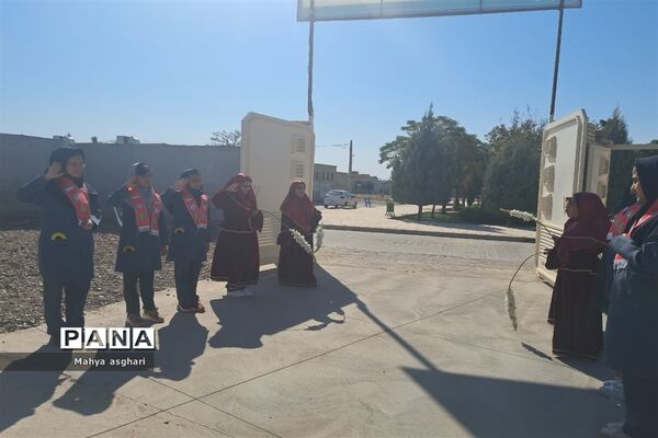 برگزاری جشن عاطفه‌ها در دبستان فرهنگ مرحوم  فرازمند شهرستان کاشمر