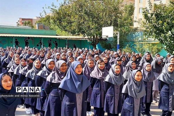 جشن عاطفه‌ها در آموزش و پرورش منطقه ۱۶