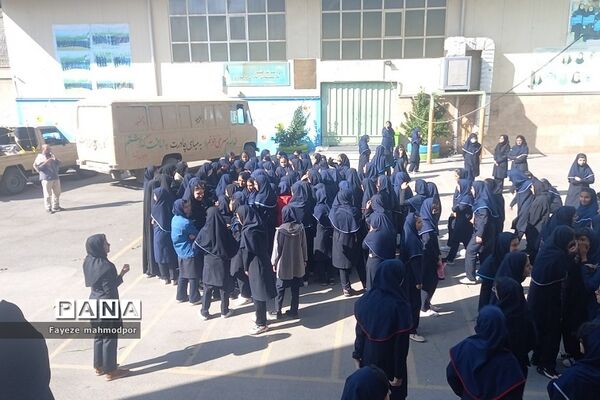 تشییع شهید گمنام در مدارس دخترانه رودهن