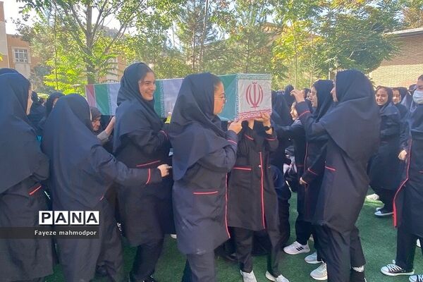 تشییع شهید گمنام در مدارس دخترانه رودهن