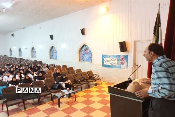 کارگاه توانمند‌سازی مراقبین سلامت مدارس قطب ۶ استان خوزستان