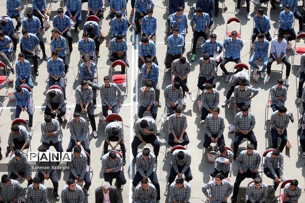 آیین افتتاحیه چهارمین دوره لاله‌های روشن