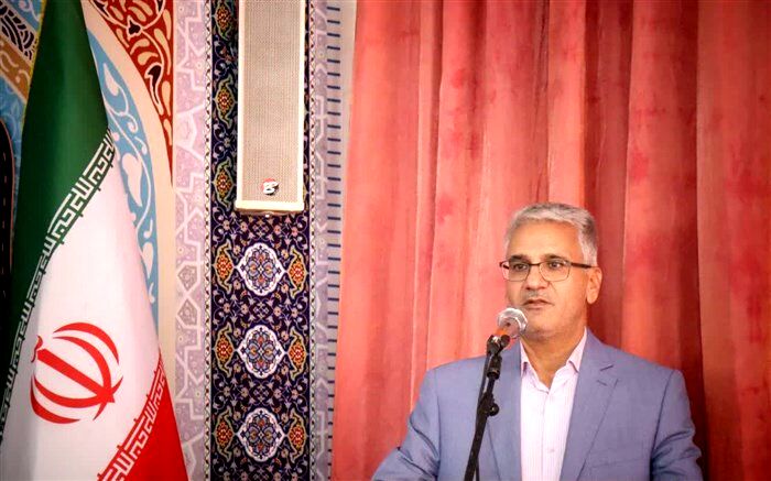 مدرسه سنگر دفاع در برابر حکمرانی‌های دیجیتال و جنون تکنولوژی است