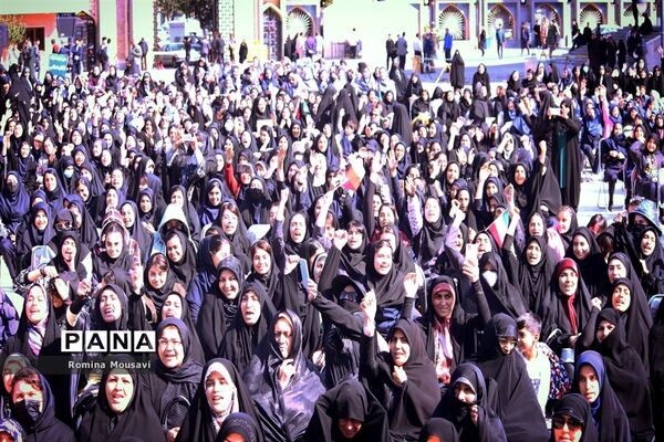 اجتماع جوانان نقش آفرین گام دوم انقلاب