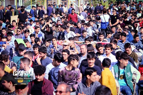 اجتماع جوانان نقش آفرین گام دوم انقلاب
