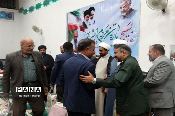 برگزاری یادواره شهدابه‌مناسبت هفته دفاع مقدس در مه‌ولات