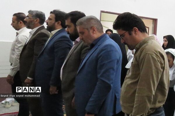 برپایی نماز در راستای اجرای طرح نورچشم در ناحیه یک شهرری