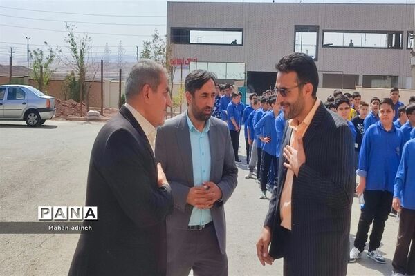 مراسم تجدید پیمان با شهید گمنام در دبیرستان علامه حلی۲ شهر جدید پرند